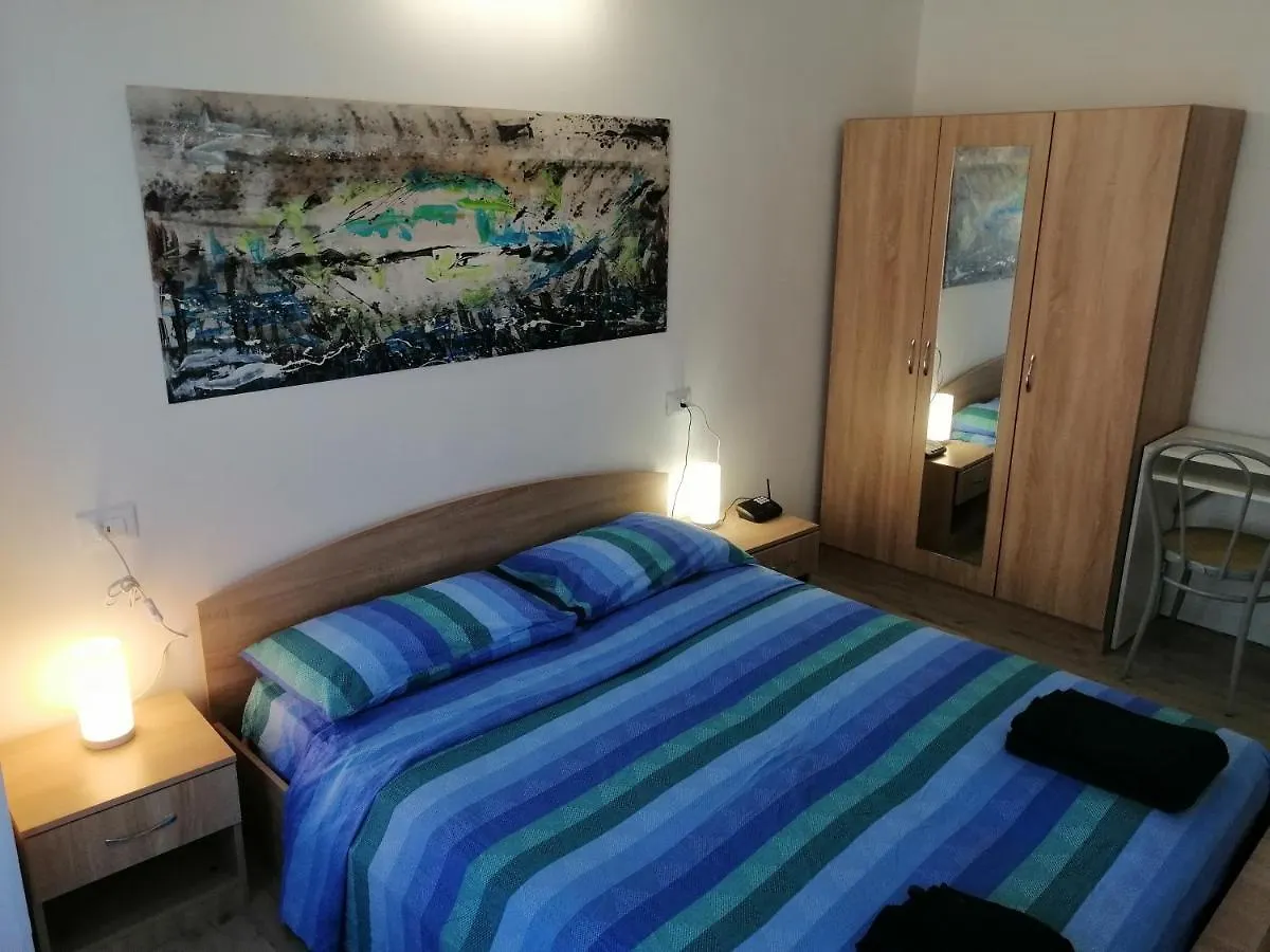 ** Szálloda Albergo Blue Fish Albisola Superiore Olaszország